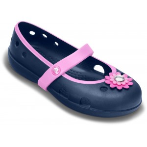 Sandale Crocs Keeley Petal Charm Flat PS Navy-Carnation Sandale Crocs Keeley Petal Charm Flat PS Navy-Carnation